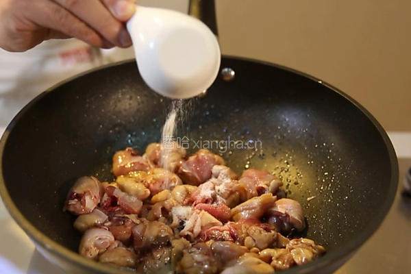 土豆烧鸡块的做法图解6