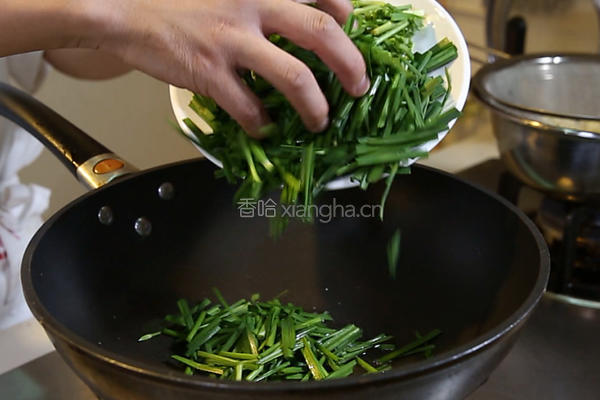 韭菜炒鸡蛋的做法图解4