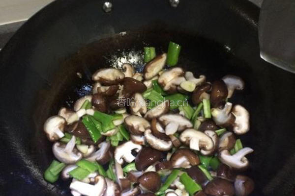 香菇炒肉的做法图解6