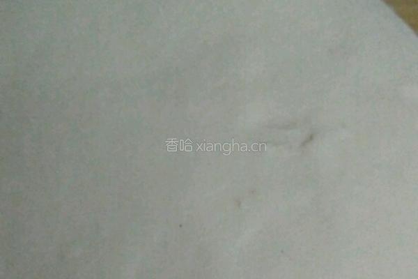 猪肉木耳萝卜饺子的做法图解1