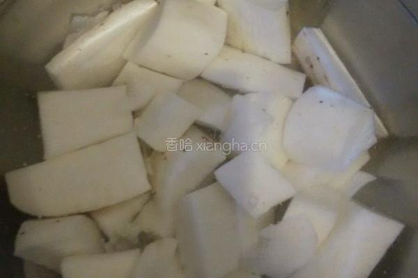 山药乌鸡汤的做法图解2