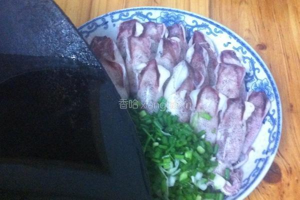 白灼鲜鱿鱼的做法图解10