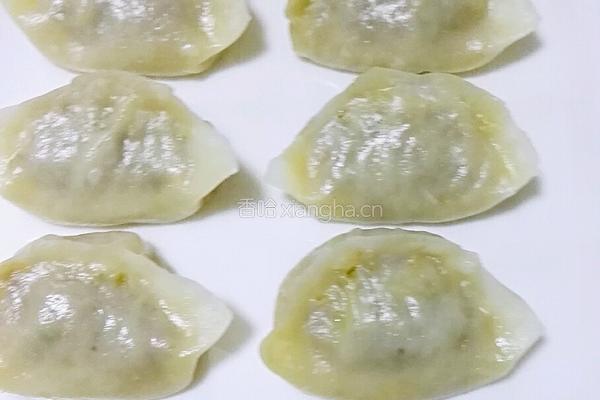 猪肉芹菜蒸饺的做法图解7