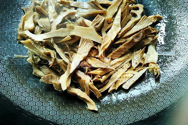 笋干烧肉的做法图解9