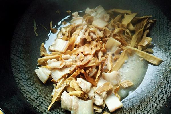 笋干烧肉的做法图解13