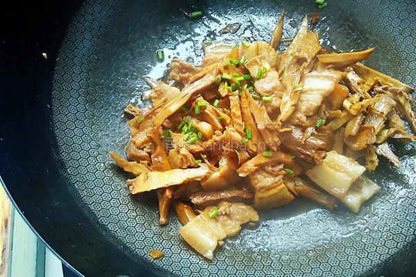 笋干烧肉的做法图解18