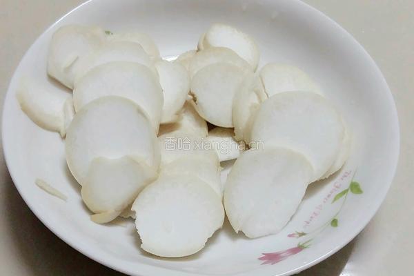 西兰花炒杏鲍菇的做法图解3