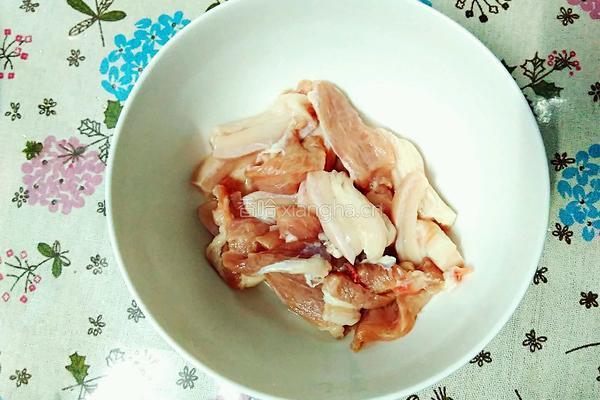 姬松茸炒肉的做法图解2