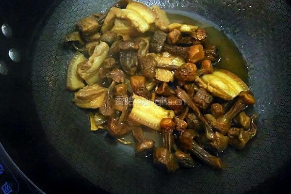 姬松茸炒肉的做法图解19