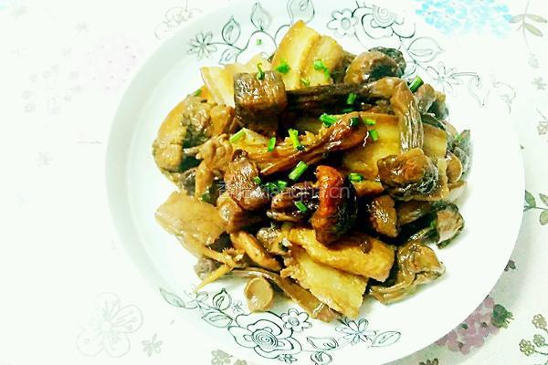 姬松茸炒肉的做法图解23