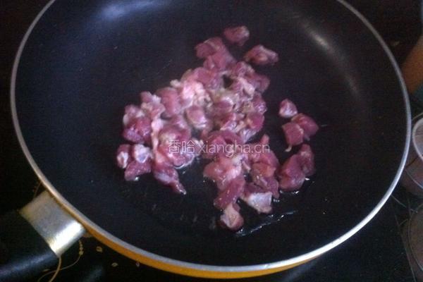 肉丁炒四季豆的做法图解5