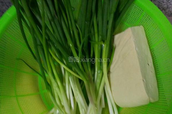 鸡蛋粉丝素饺子的做法图解1