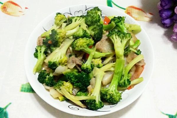 西蓝花炒肉的做法图解7