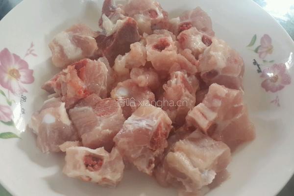 豉汁蒸排骨的做法图解1