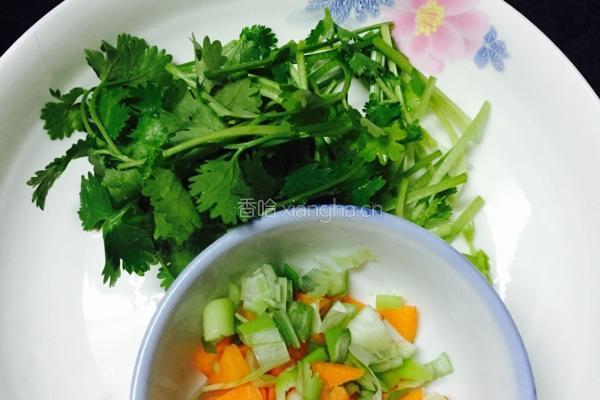 本地鸡烧锦粉面的做法图解3