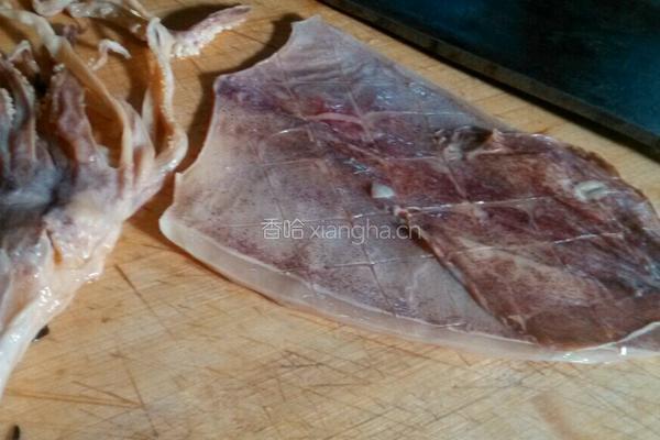 炒鱿鱼的做法图解1