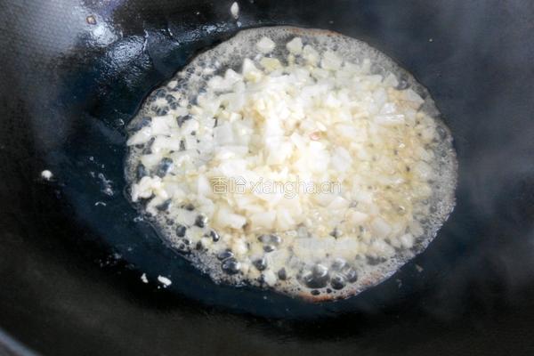 香菇牛肉意大利面的做法图解3