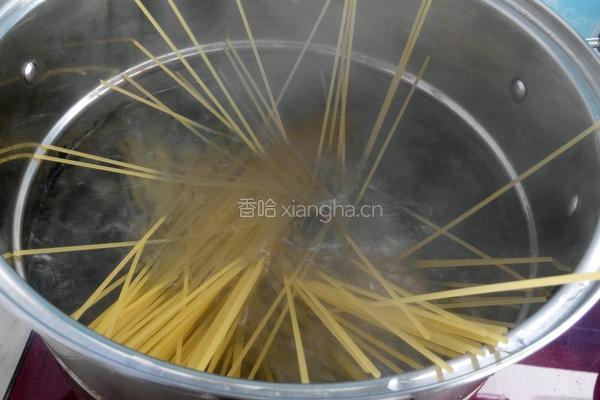 香菇牛肉意大利面的做法图解9