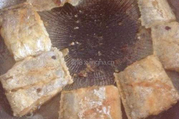 香煎带鱼的做法图解8