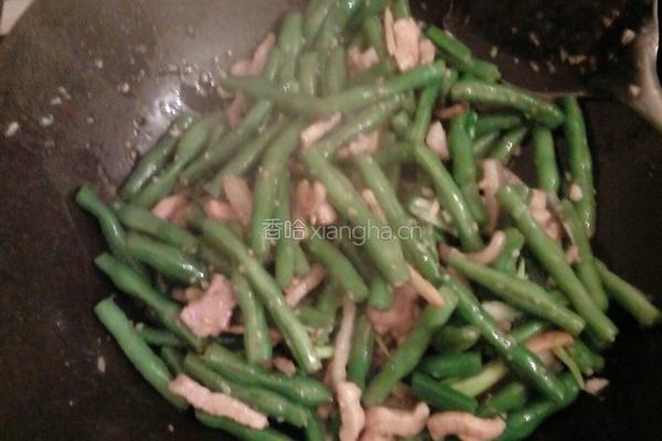 蒜香肉丝豇豆的做法图解5