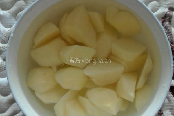 土豆烧排骨的做法图解4
