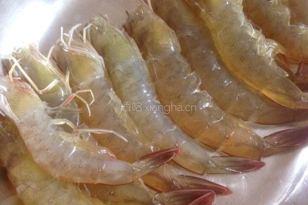极鲜鱼虾拼盘的做法图解6