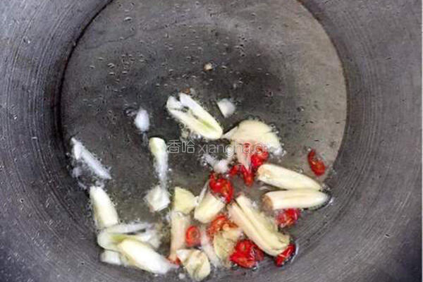 芹菜炒牛肉的做法图解6