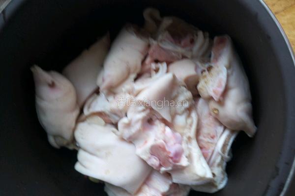 黄豆猪蹄（电饭锅简易版）的做法图解3