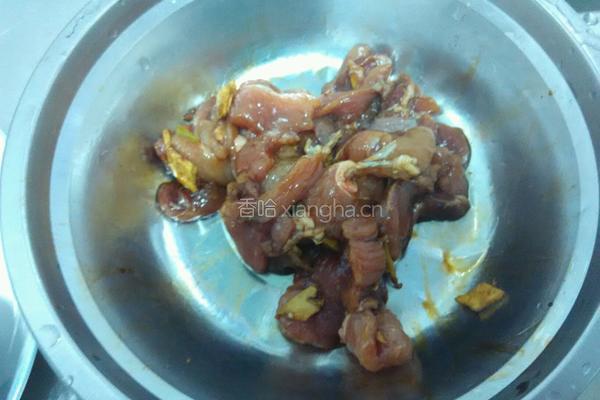 豆腐炒肉片的做法图解1
