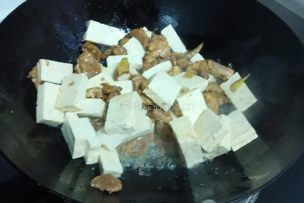 豆腐炒肉片的做法图解5