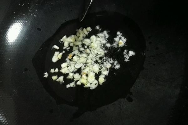 蒜香油菜芯的做法图解3