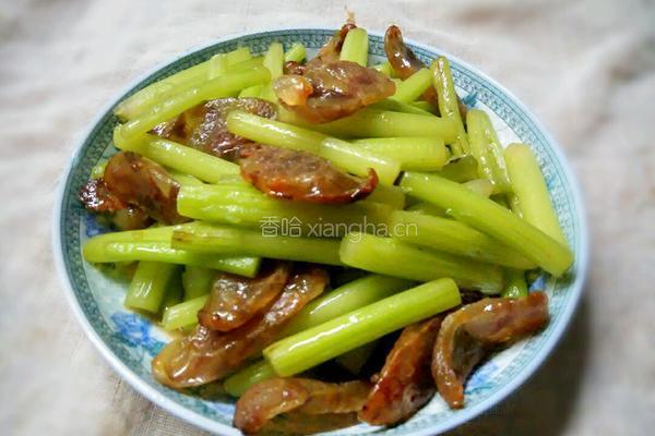 菜梗炒腊肉的做法图解6