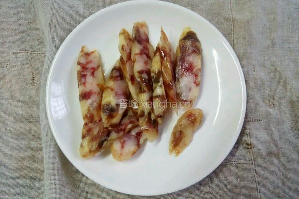 菜梗炒腊肉的做法图解2