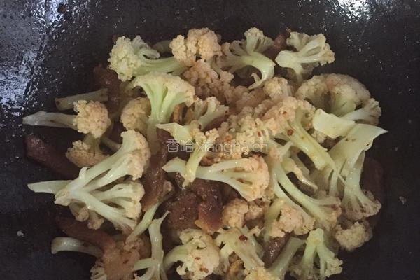 老干妈咸肉花菜的做法图解4