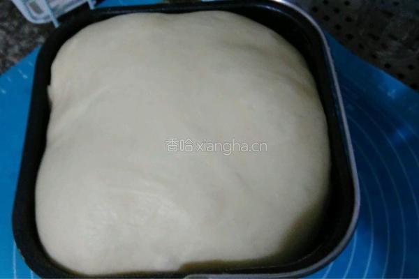 奶油小餐包的做法图解1