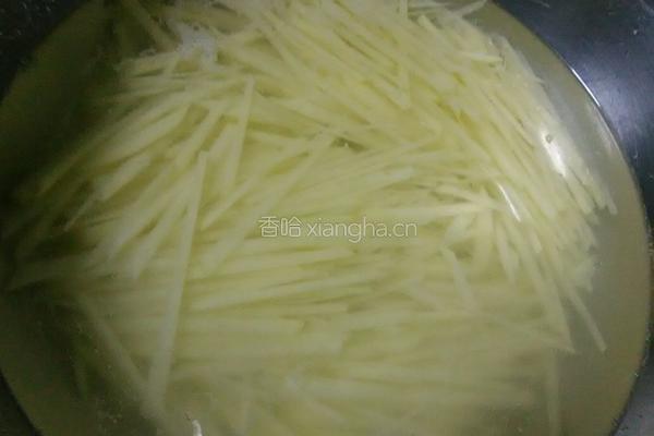 呛炒土豆丝的做法图解2