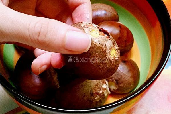 板栗乌鸡汤的做法图解5