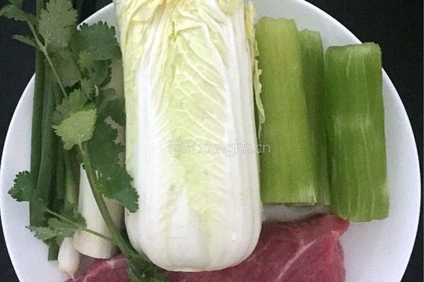 水煮牛肉的做法图解1