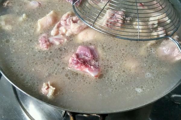 老鸭煲的做法图解2