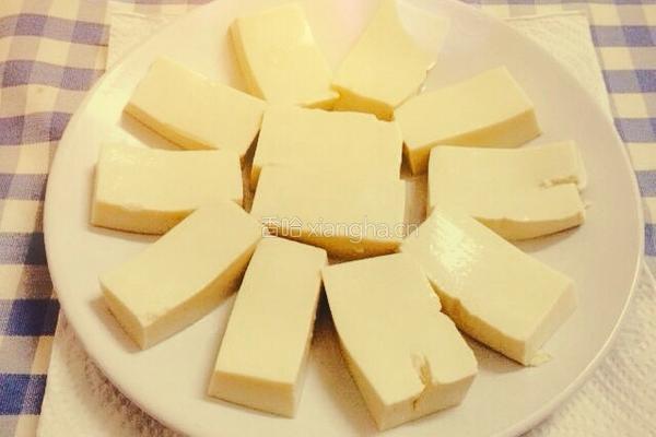 肉沫蒸豆腐的做法图解2