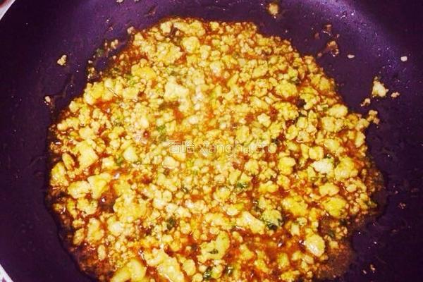 肉沫蒸豆腐的做法图解4