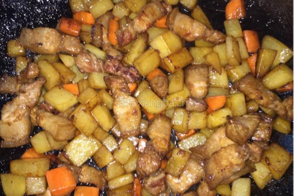 土豆焖饭的做法图解6