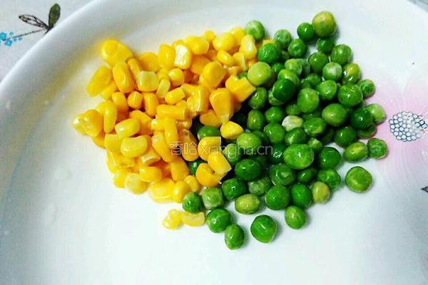 咖喱八宝炒饭的做法图解2