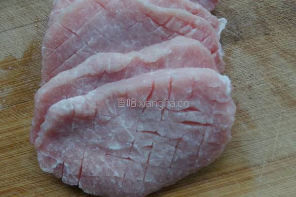 青椒肉段的做法图解1