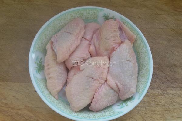 板栗烧鸡翅的做法图解2
