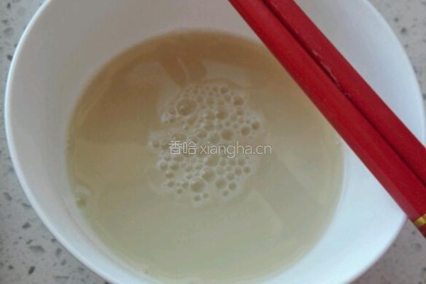 紫薯小猪豆沙包的做法图解2