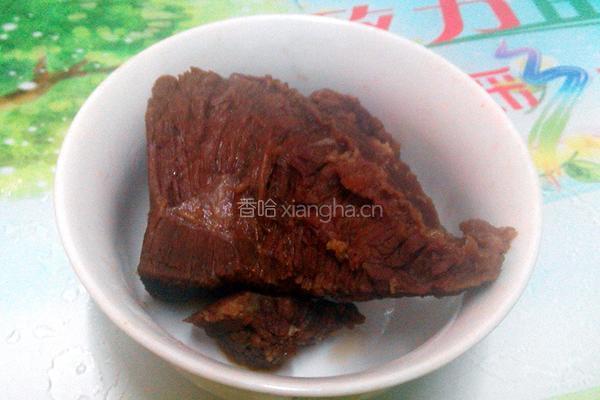 手撕牛肉炒木耳的做法图解4