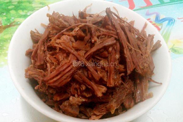 手撕牛肉炒木耳的做法图解5