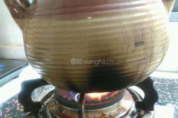 猪尾巴煲花生汤（砂锅版）的做法图解7