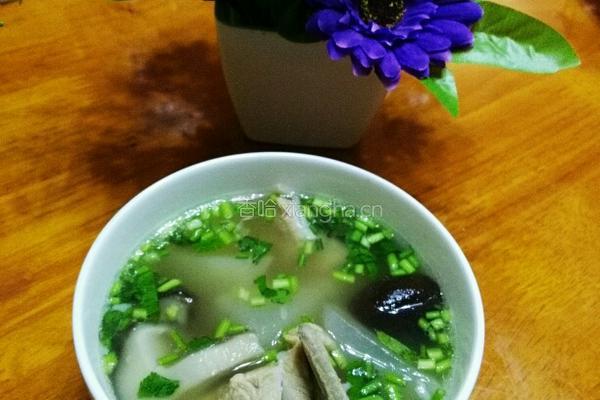 龙骨萝卜香菇汤的做法图解11